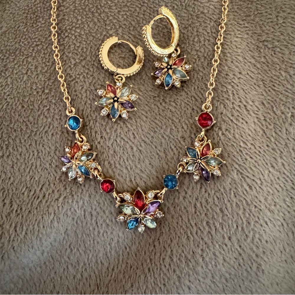 Napier Radiant Multi-colored Crystal Poinsettia Necklace and Earrings Set.  New!